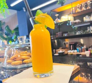 Fresh orange juice